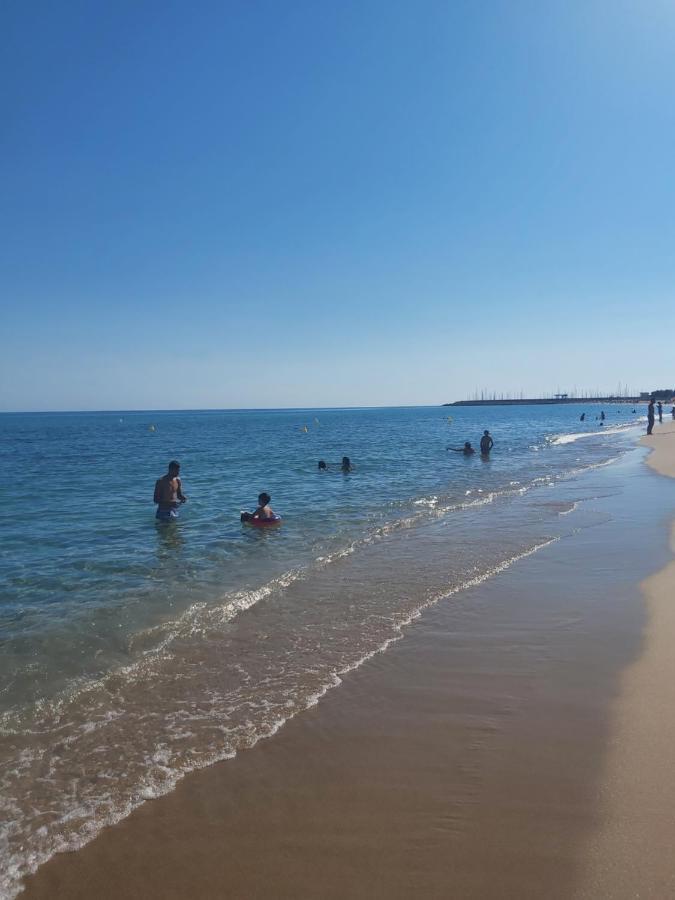 A 300 Mts De La Playa, 25 Minutos De Port Aventura Y 50 De Barcelona Appartement